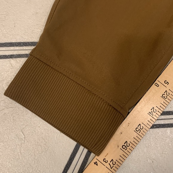 Vuori Meta Jogger size medium - Picture 7 of 11